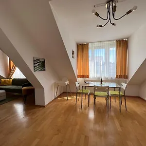 Cosy In Location Apartment