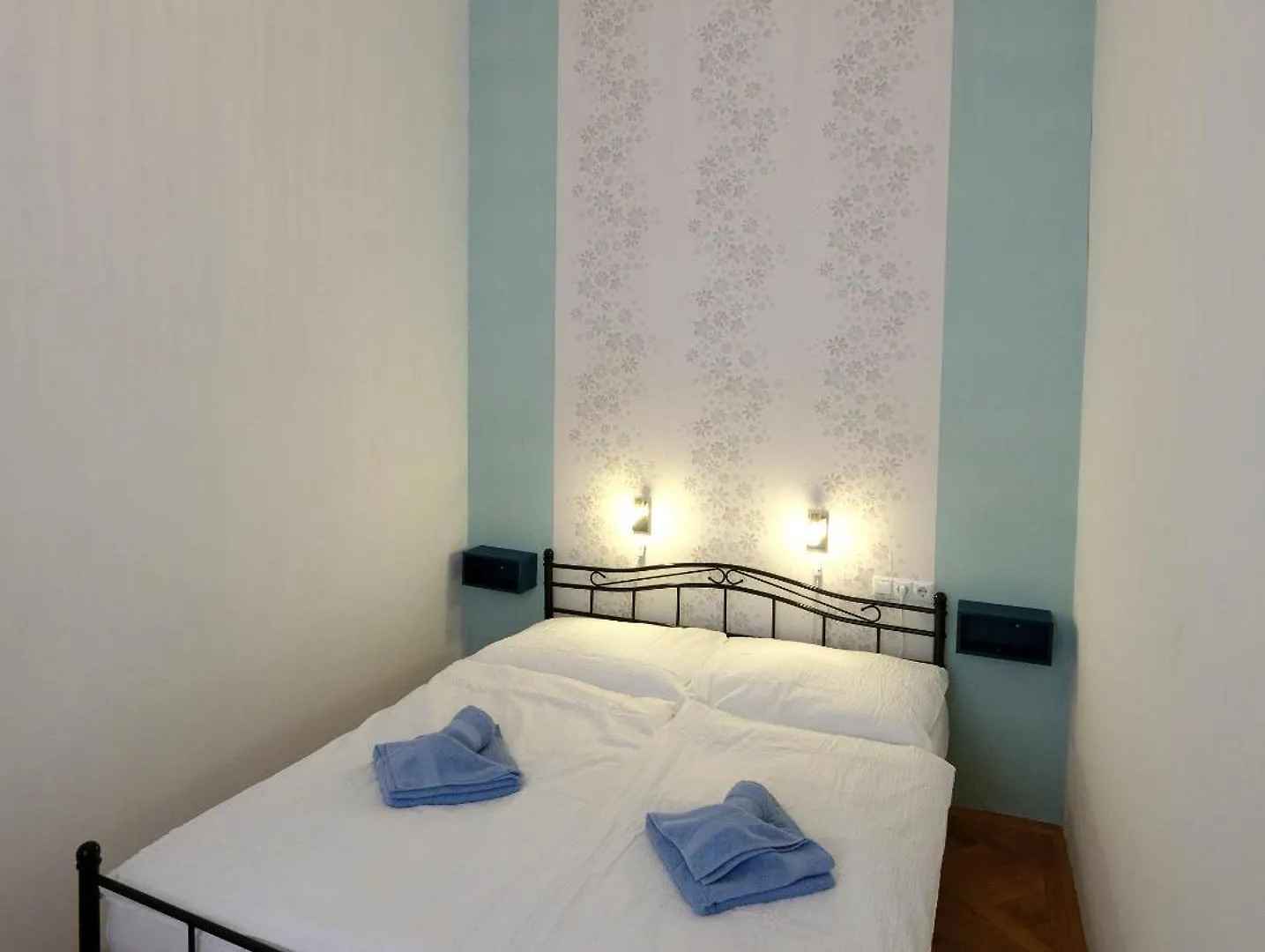 Sobieski Stefansdom Apartments Vienna 0*,